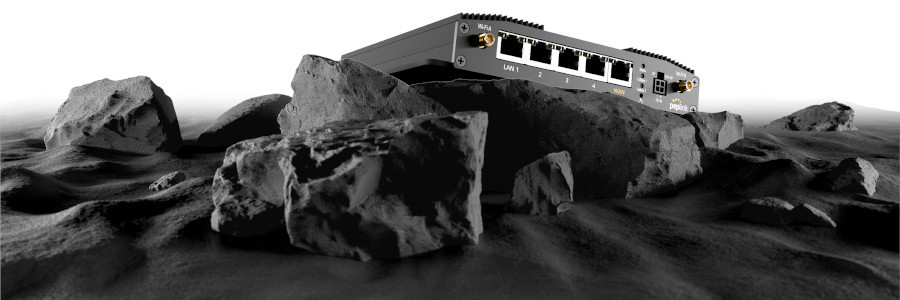 Peplink UBR Plus router
